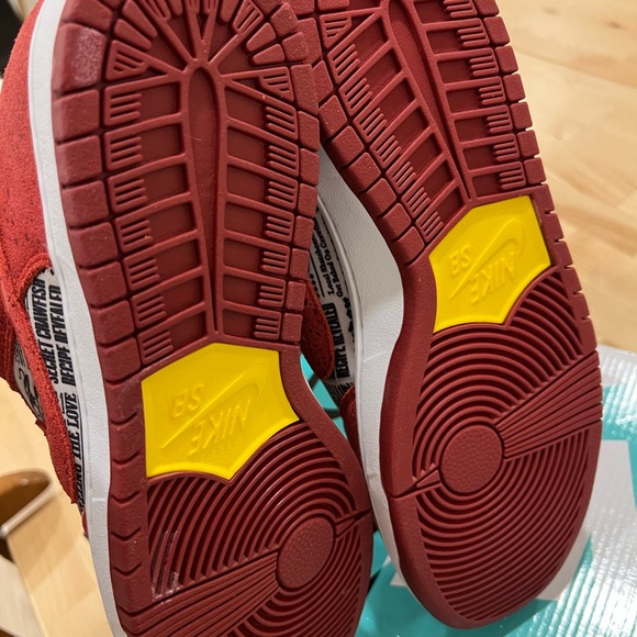 Nike Dunk SB size 10 crawfish red yellow - Picture 4 of 4